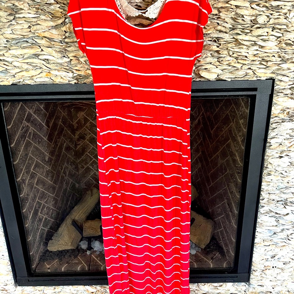 Cotton maxi dress w/ cute back
